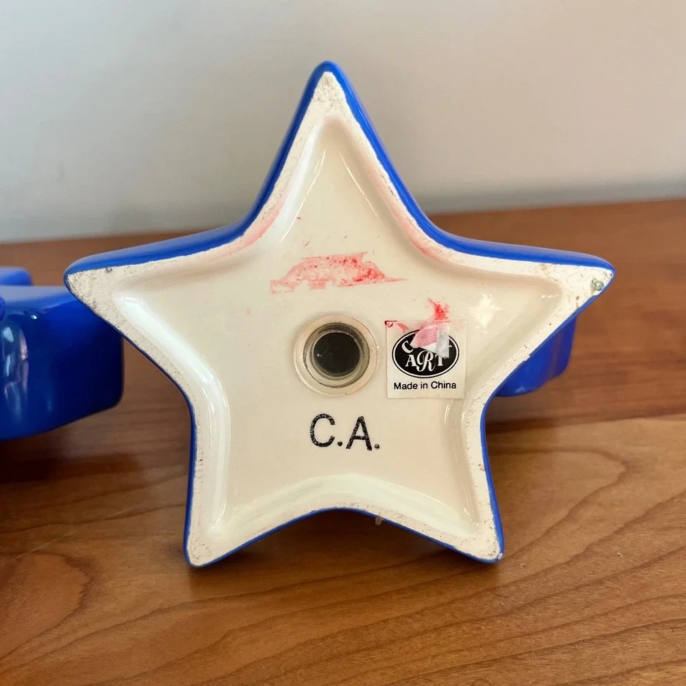 Clay Art Texas State Lone Star Flag Ceramic Salt and Pepper Shakers Set Blue Red